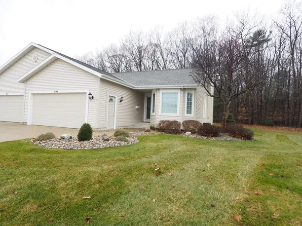 3799 Harris Dr, Norton Shores, MI 49441