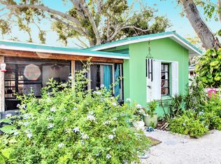 4 Dolphin Rd, Key Largo, FL 33037