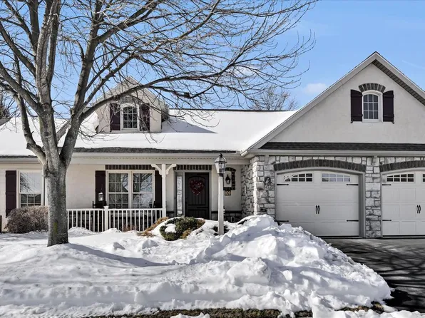 820 Cambridge Dr, Manheim, PA 17545