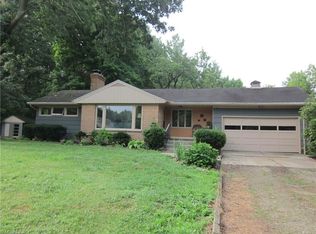 8466 Whippoorwill Rd, Ravenna, OH 44266