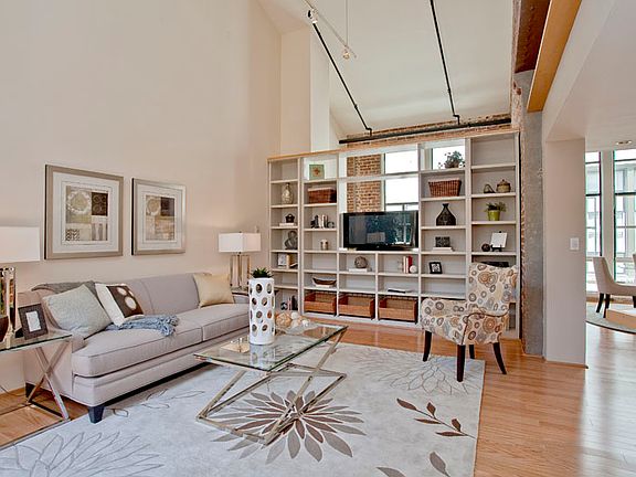 2nd image of 461 2nd St #329C