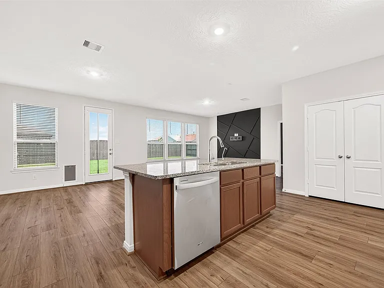 12602 Blue Jay Cove Ln — Photo 11
