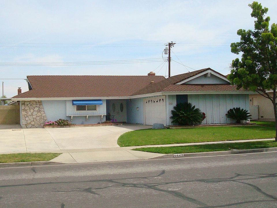 1st image of 6940 Sandburg Dr