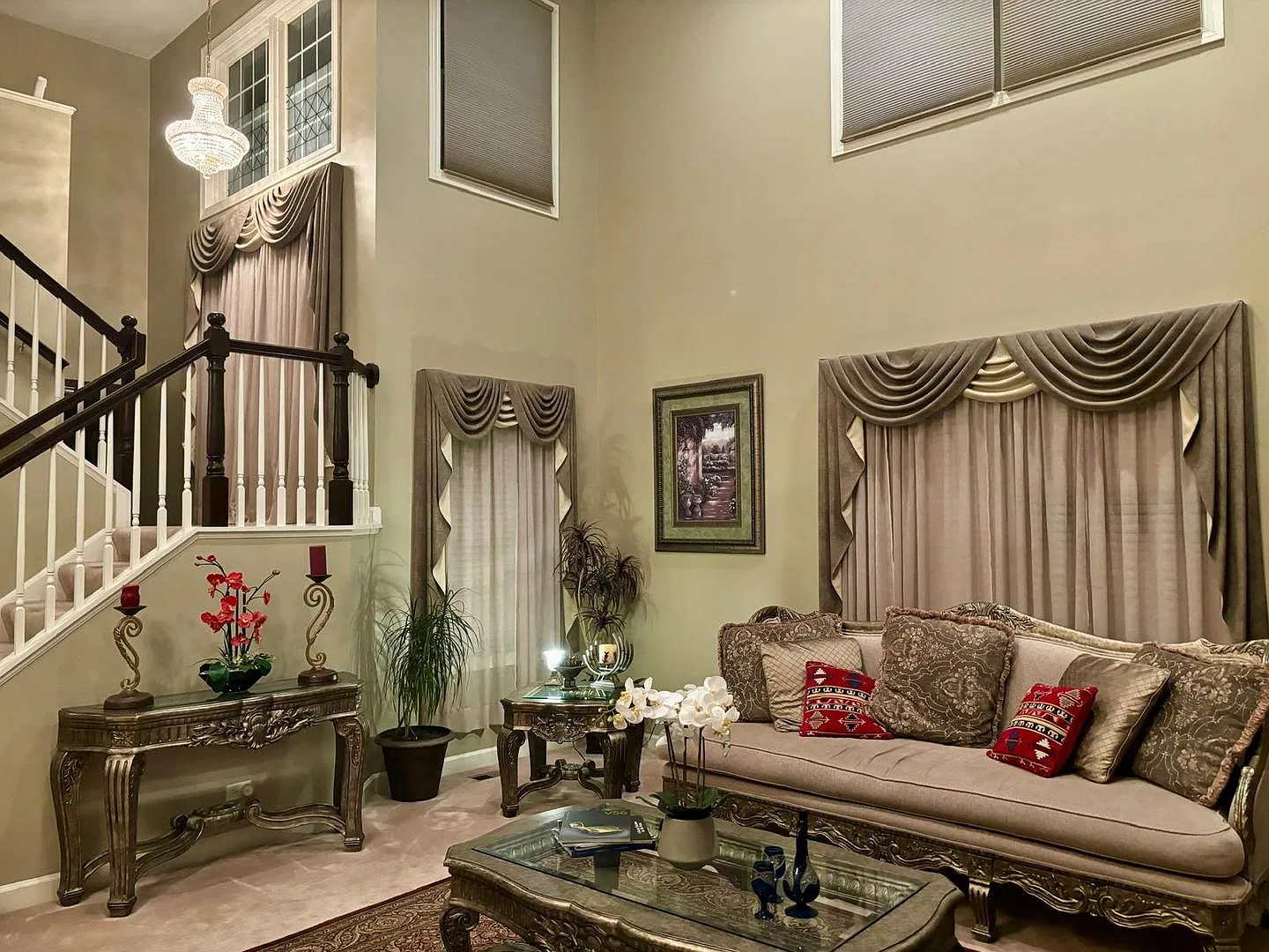 5 bed, 3.5 bath, 6200 sqft, $8,500 — Photo 3