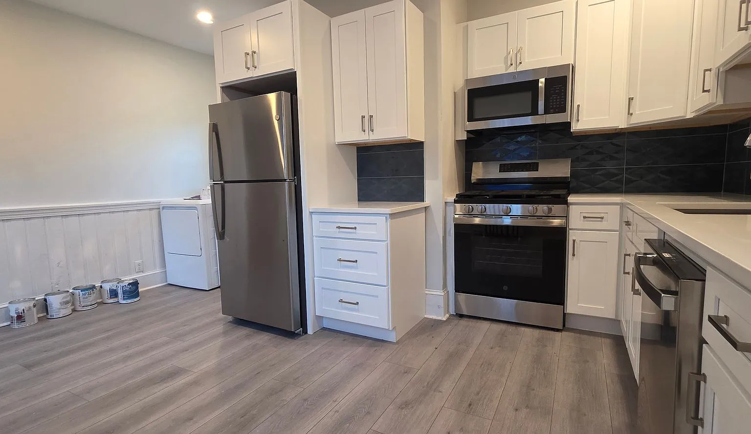 Brand New Luxury Townhouse! No Fee, Laundry In Unit, Backyard, Near Packards Corner T And Bu. Stu... — Photo 1