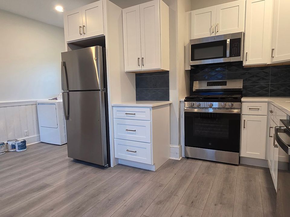 1st image of 78 Linden St #78