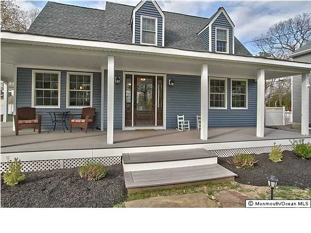 418 Linden Ave photo 1