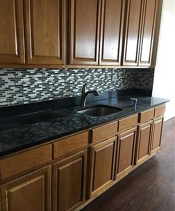 4th image of 825 Boynton Ave APT 18I