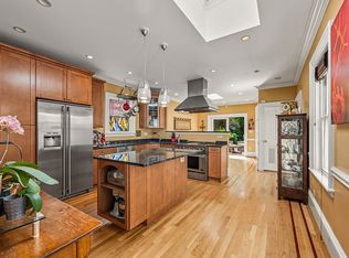 583 E Broadway, South Boston, MA 02127