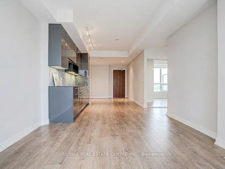 115 McMahon Dr #1701 — Photo 4