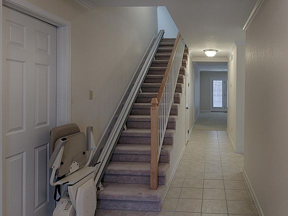 4th image of 568 Brookshire Way