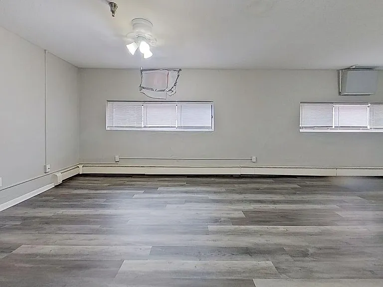 Nicollet Avenue Apartments — Photo 12