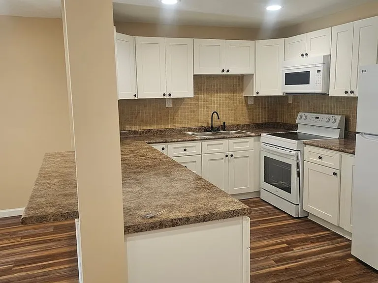 136 Devecchis St #3 — Photo 1