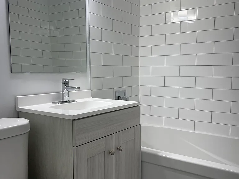478 Caledonia Rd — Photo 5