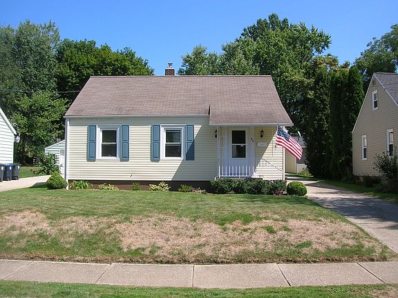 2nd image of 95 Berwyck Dr