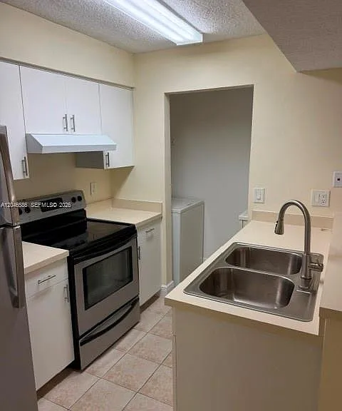 1249 SW 46th Ave #1401 — Photo 3