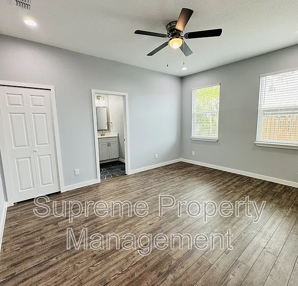 6073 Vermont Ave — Photo 11