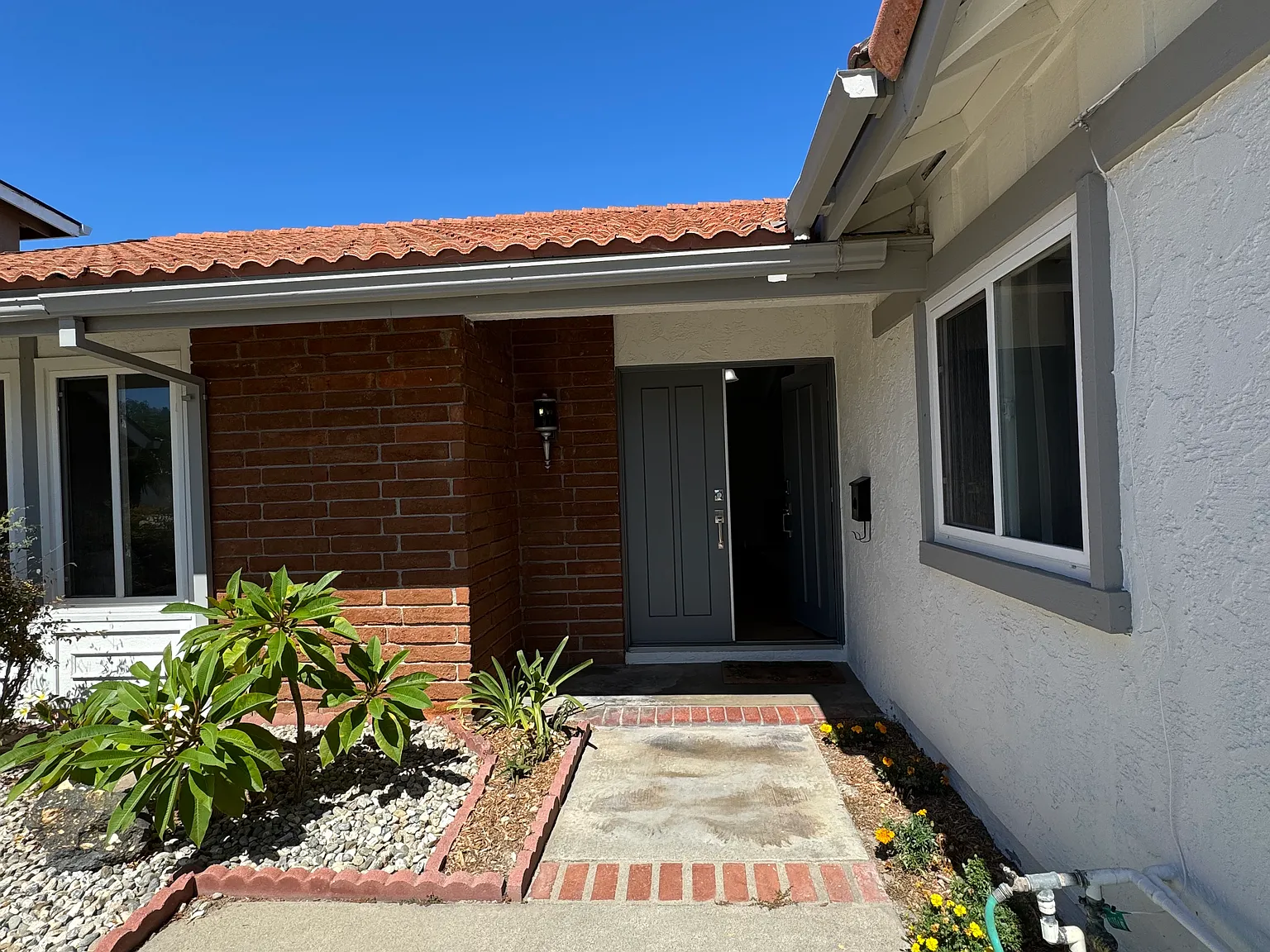 3 bed, 1450 sqft, $4,500 — Photo 3