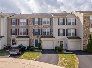 4560 Par Ct, Center Valley, PA 18034