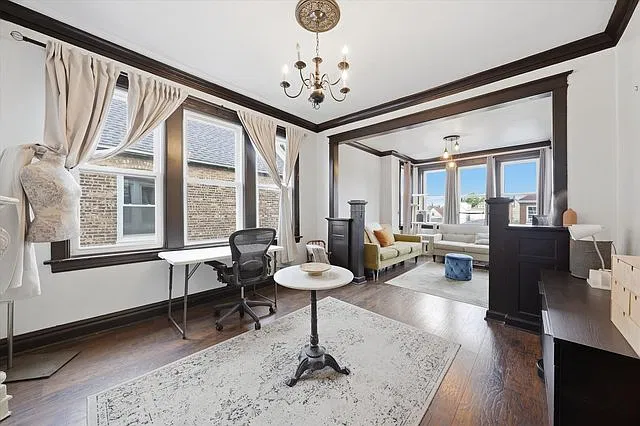 4511 S Francisco Ave — Photo 4