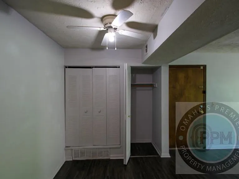 Benson Garden Apartments — Photo 17