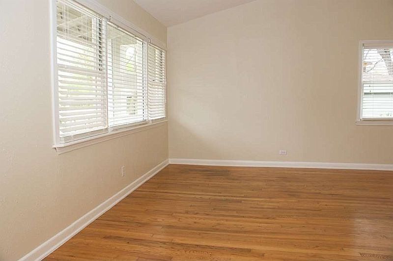 1st image of 430 Irvington Dr