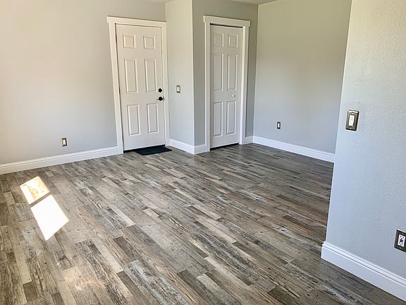 4th image of 4593 Mildred Dr