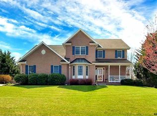 40 Cornell Dr, Hanover, PA
