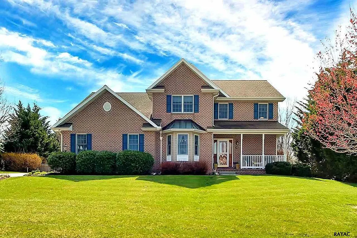 40 Cornell Dr photo 1