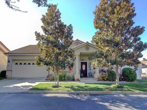 178 Little Johns Creek Dr, Oakdale, CA 95361