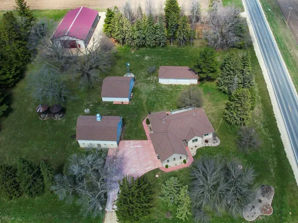 53962 255th St, Austin, MN 55912