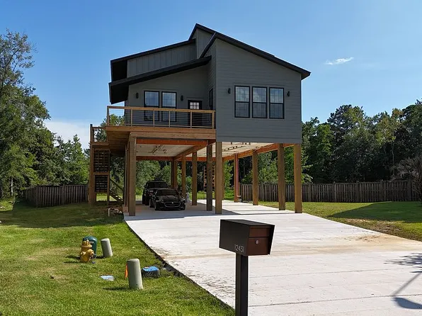 12431 Cypress Creek Dr, Diberville, MS 39540