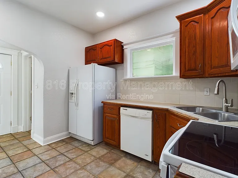 3429 Morrell Ave — Photo 8