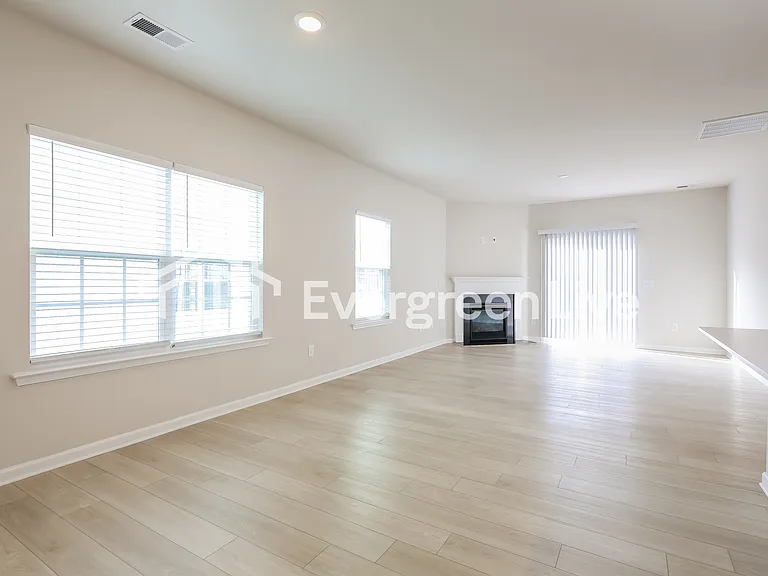 420 Lees Corner Ln — Photo 3