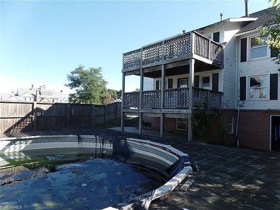 4th image of 1356 Belleair Ave