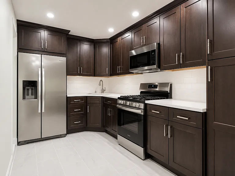 2070 E 55th St #3 — Photo 3