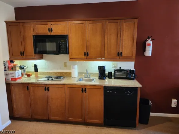 200 State Route 94 #405, Vernon, NJ 07462