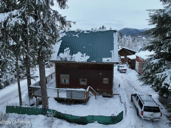 400 Papkes Landing Rd, Petersburg, AK 99833