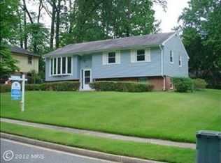 7907 Gosport Ln, Springfield, VA 22151