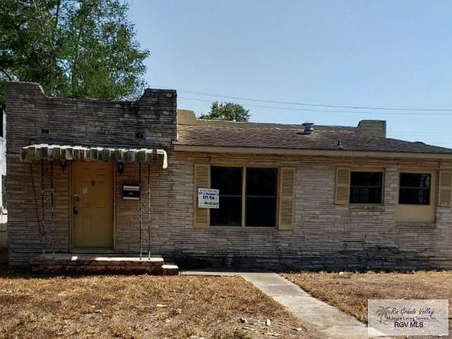 1st image of 209 W Buchanan St