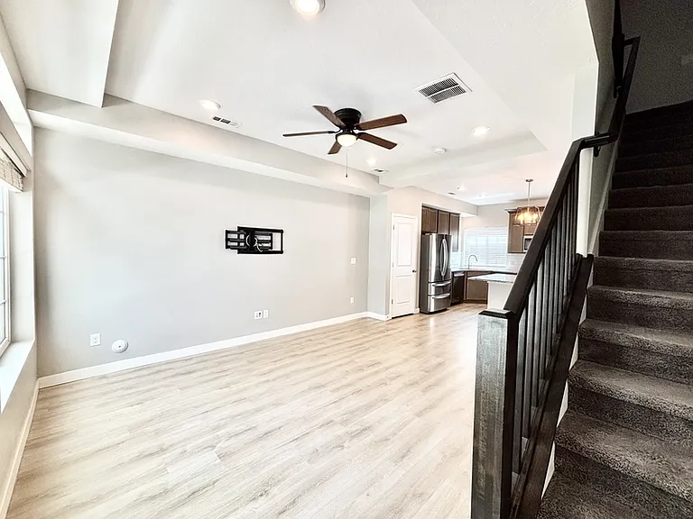 153 E Brushy Canyon St — Photo 9