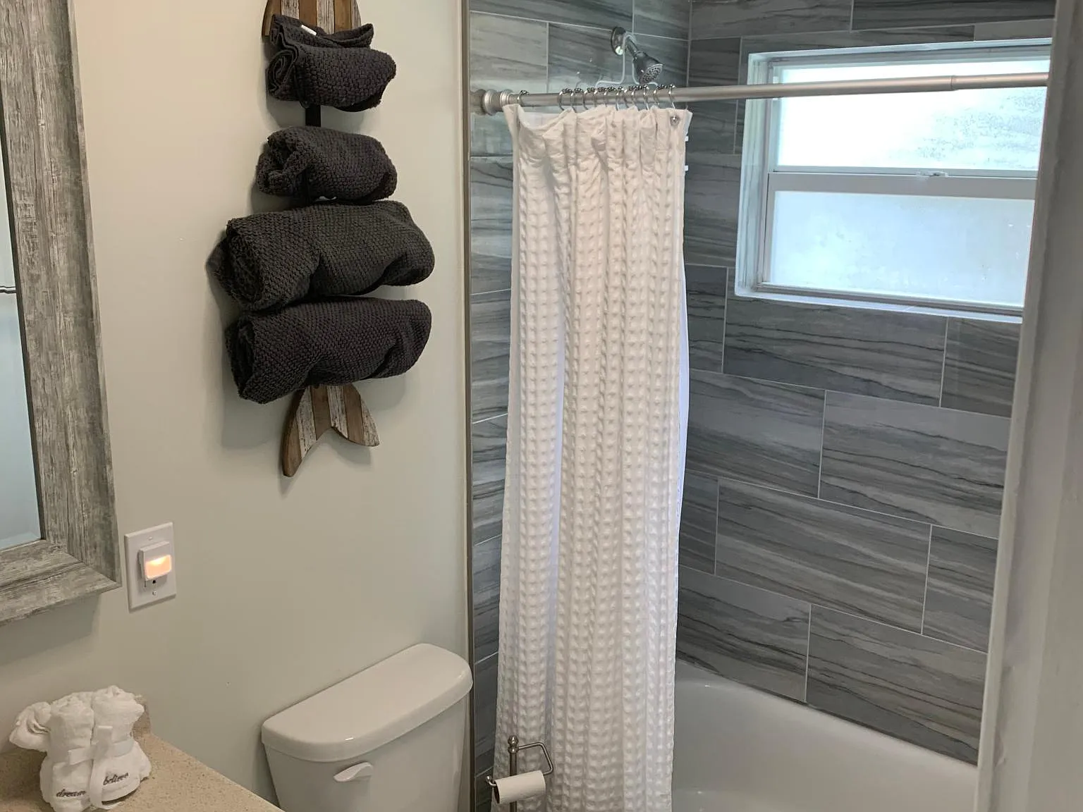 2 bed, 775 sqft, $2,600 — Photo 3