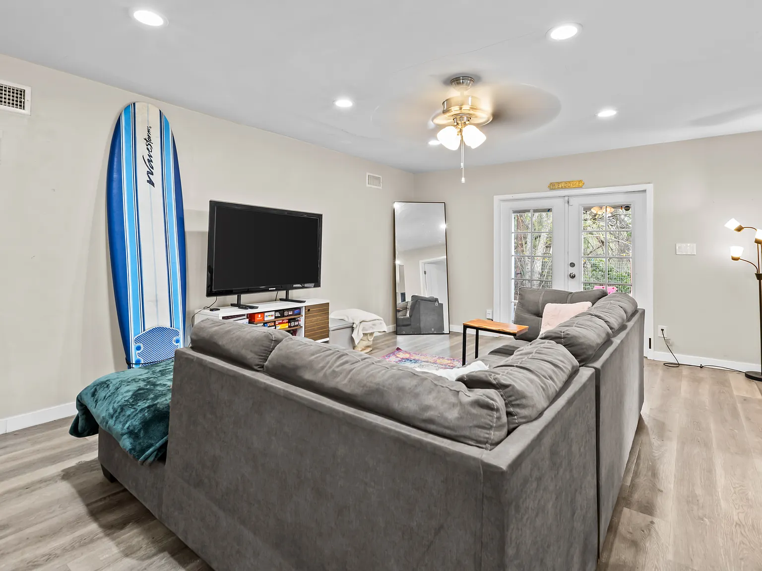 5 bed, 1700 sqft, $8,500 — Photo 3