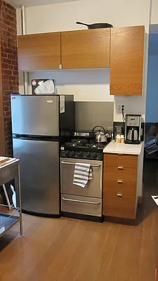 Rented by Weinstein Realty Group | media 25