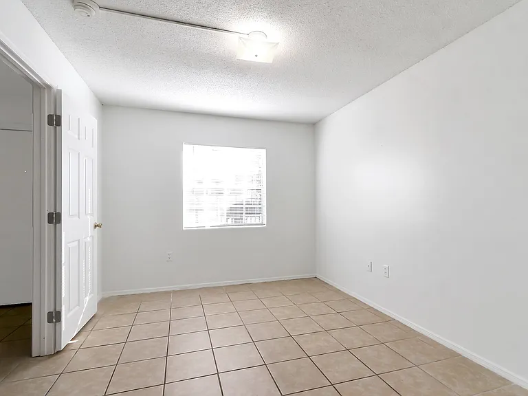 2529 Caper Ln #105 — Photo 7
