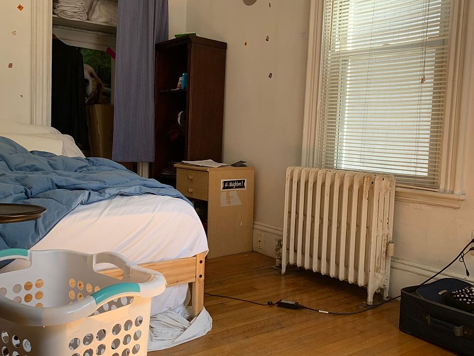 2nd image of 162 Webster Ave