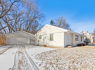 857 Iroquois Ave, Saint Paul, MN 55119