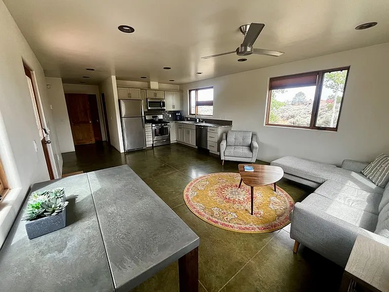 28 Piedra Vista Rd #B — Photo 4