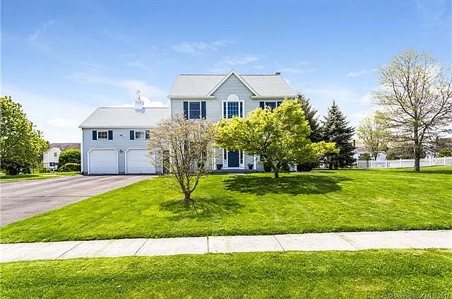 Welcome to 235 Crest Road !