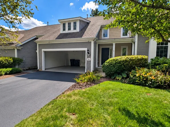 204 Sandtrap Ct #204, Northbridge, MA 01534